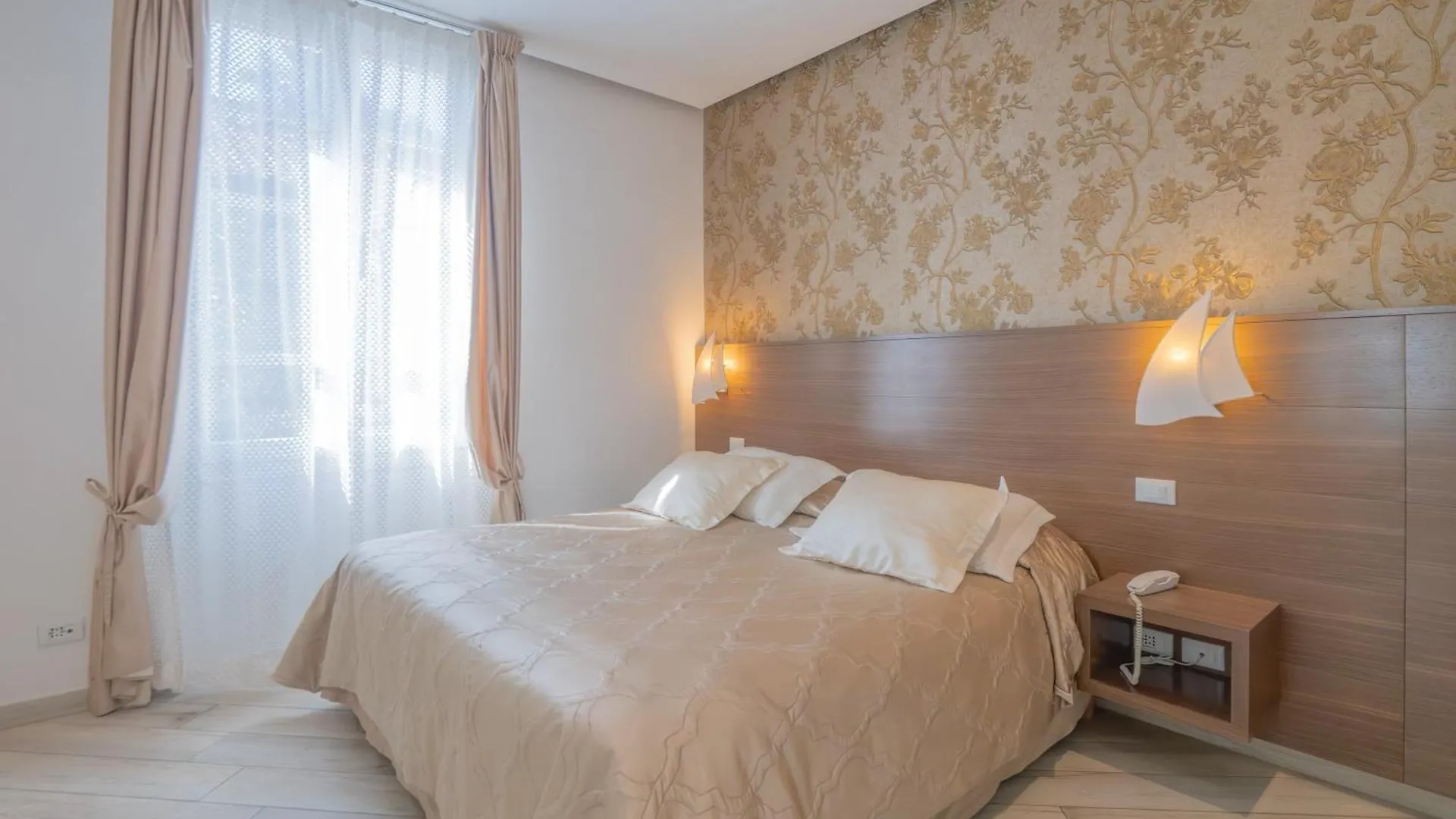 Hotel Splendid Diano Marina Italy